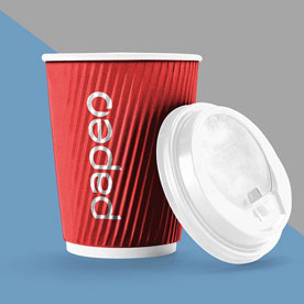 Gobelet plastique / carton